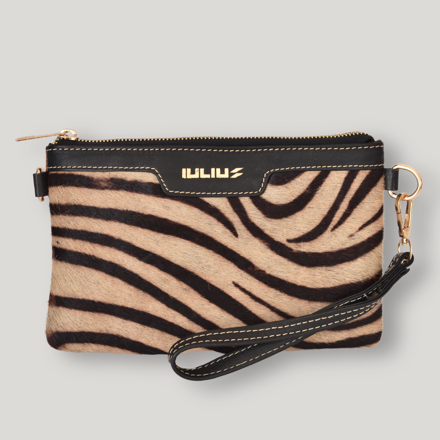 Cartera de Mano de Cuero Negro con Solapa Pelo Cebra – Piel Genuina – IULIUS