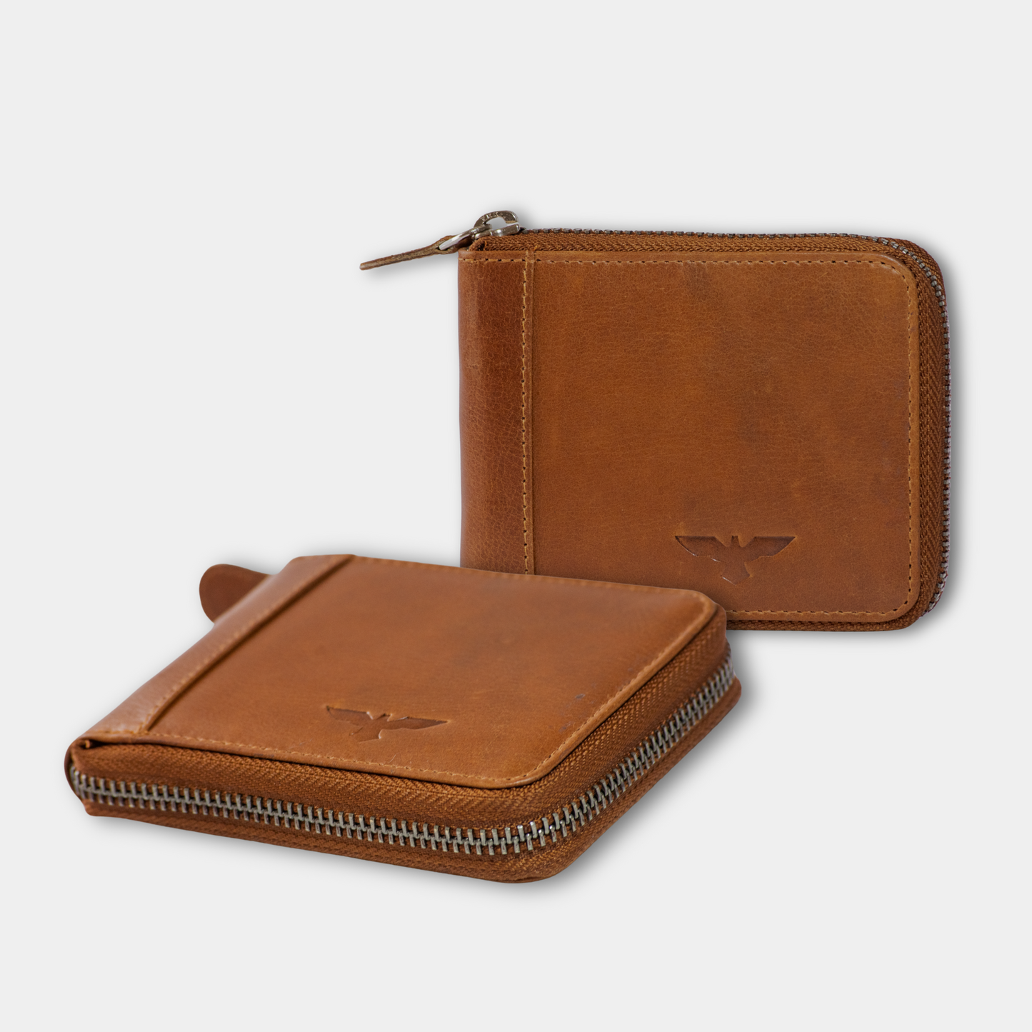 Cartera Zipper de Cuero Camel – Estilo Clásico –