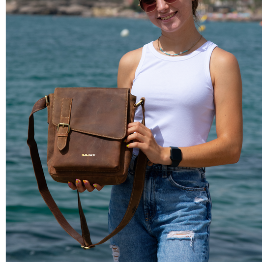 Bandolera de Cuero Genuinio Top Grain – IULIUS